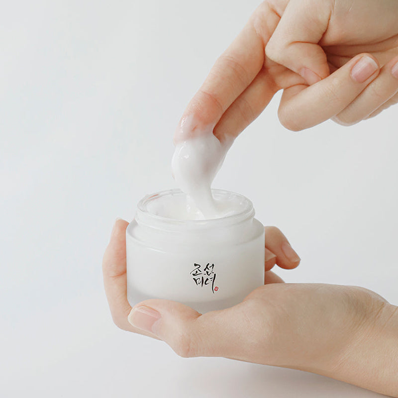 https://bo.partimefamous.com/FileUploads/produtos/skincare-coreana/creme-rosto/website_0o8a9463_800x_ecc0273d-61b6-41cf-b596-53d7b3b47a301.jpg